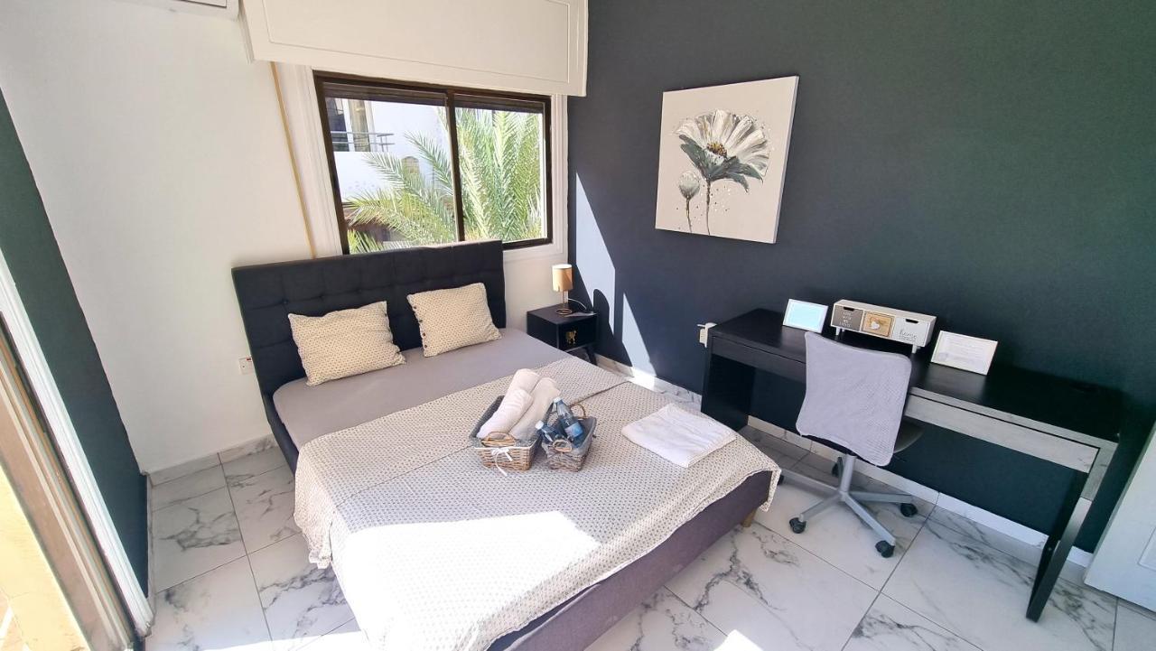 Cozy Beach Apt, Near Airport With 100Mbit Internet Λάρνακα Εξωτερικό φωτογραφία